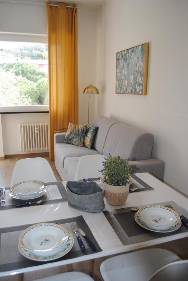 RAGGIO DI SOLE - pool, tennis, parking, sea view&quiet Rapallo Exterior foto