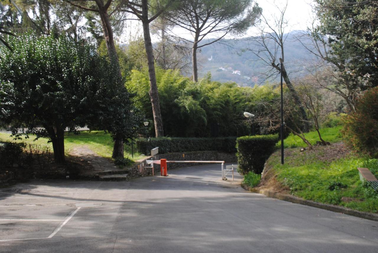 RAGGIO DI SOLE - pool, tennis, parking, sea view&quiet Rapallo Exterior foto